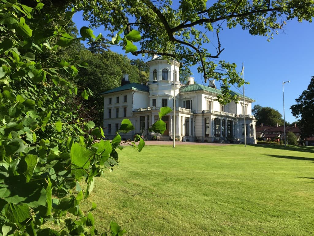 Överås Manor — haunted place in Västra Götaland, Sweden (Manor / Estate)